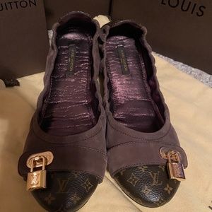 **SOLD**Louis Vuitton Ballet Flat shoes